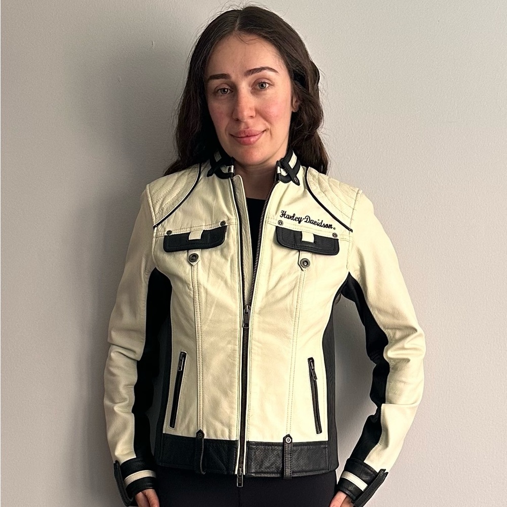 Harley Davidson jacket. X-small. 100% genuine goatskin leather. - Picture 3 of 4